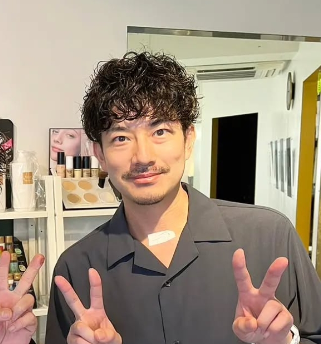 小堀正博の経歴まとめ！アメリカ出身俳優が乗り越えたギラン・バレー症候群とは？ | PAPANのブログ